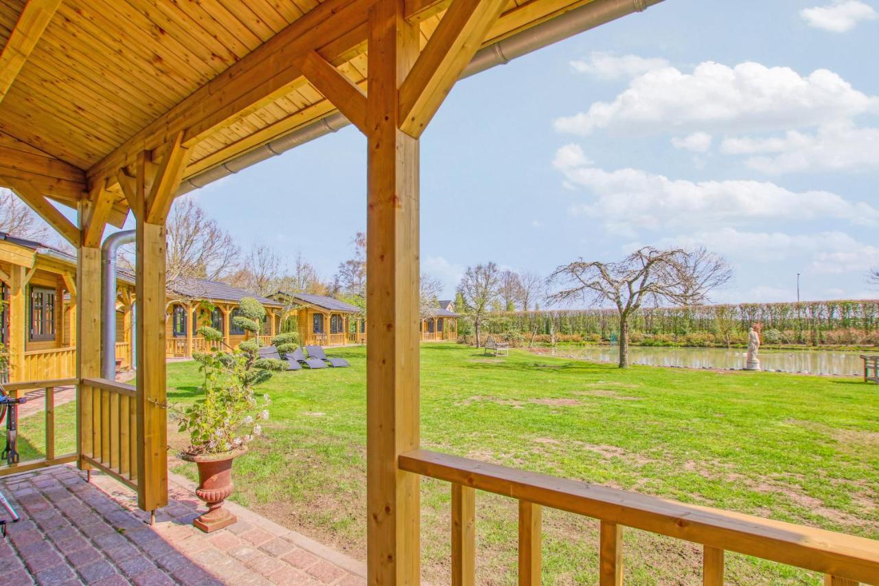 Appel Lodge Diessen Exterior foto
